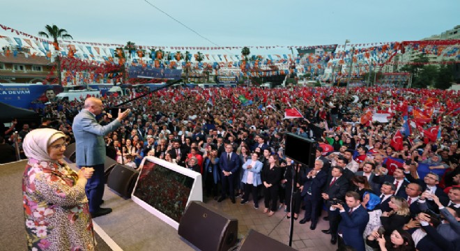  21 yıldır sadece eser ve hizmet siyaseti yaptık 