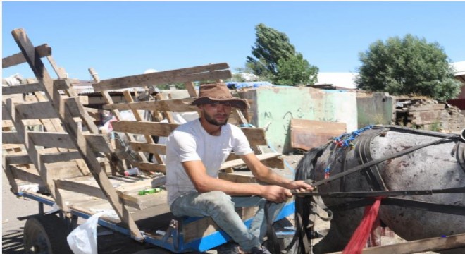  Aç kalsak bile huzurumuz olsun yeter 