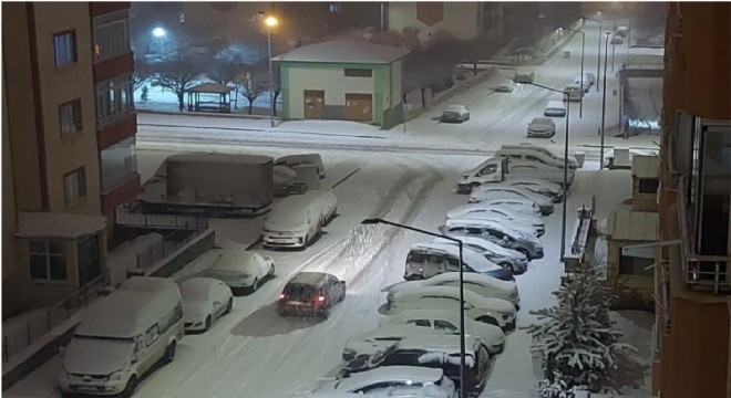 Erzurum da taşımalı eğitime kar yağışı nedeniyle 1 gün ara