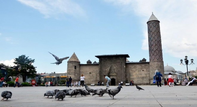 ‘Müzeler hem geçmişimiz hem geleceğimiz’