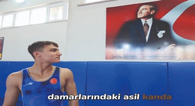 'Senin Farkın Var' klipi ilgi gördü