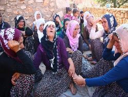Diyarbakırlı şehidin evine ateş düştü
