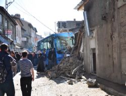 Yine Halk Otobüsü kazası: 8 yaralı