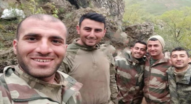 5 şehidin fotoğrafı yürekleri burktu