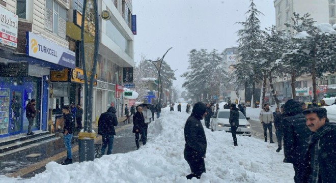 7.6’lık deprem doğu illerinde de hissedildi