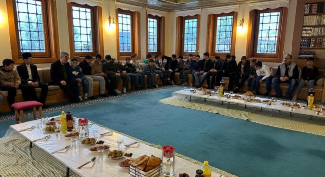 Alvar’da anlamlı iftar yemeği