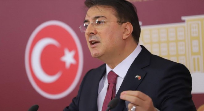 ‘Arvasi öğreti ve eserleriyle yüreğimizde yaşıyor’