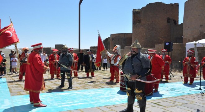 B.Ş. Mehter Takımı Fetih coşkusunu paylaştı