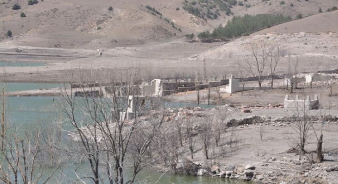 Baraj suları çekildi ‘tarih’ ortaya çıktı
