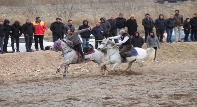 Bayburt’tan Erzurum’a Ata sporu cirit köprüsü