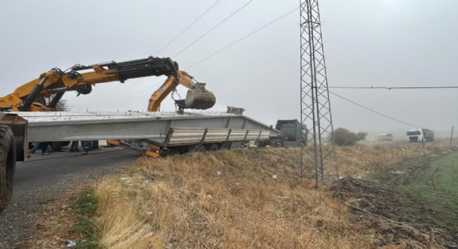 Bingöl yolunda tır kazası
