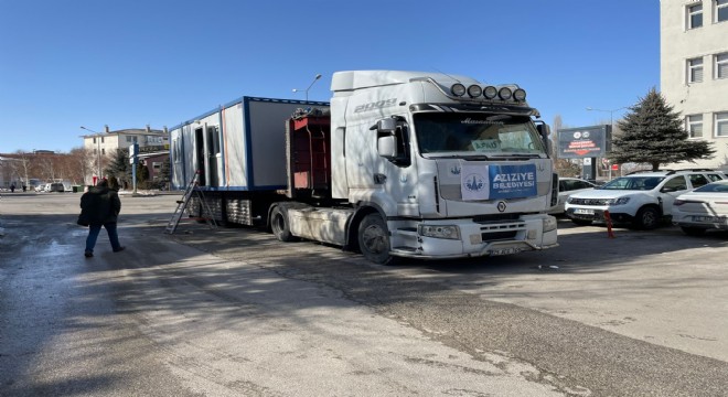 Dadaşlar deprem bölgesinde sahada