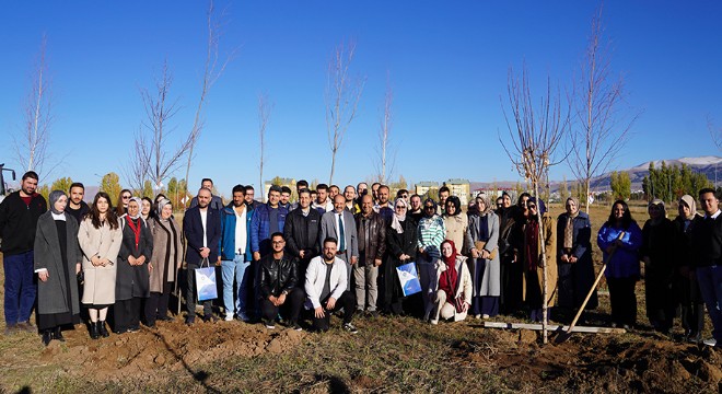 ETÜ mezunları KARPAM'da buluştu