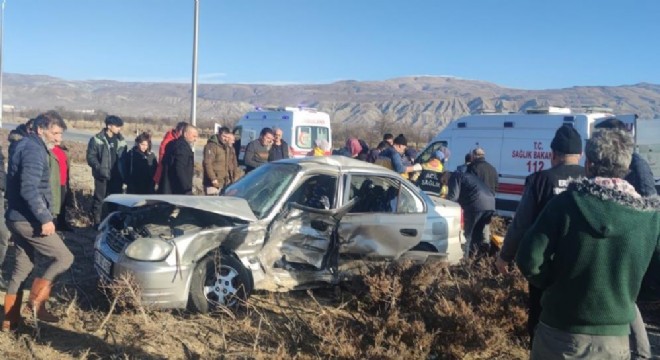 Erzincan’da trafik kazası: 1 ölü