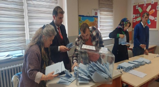 Erzurum’da oy sayım işlemi devam ediyor