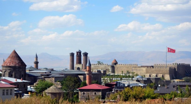 Erzurum’daki beş projeye destek