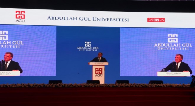 Gül: 'Dünya çok tehlikeli bir dönemden geçiyor'