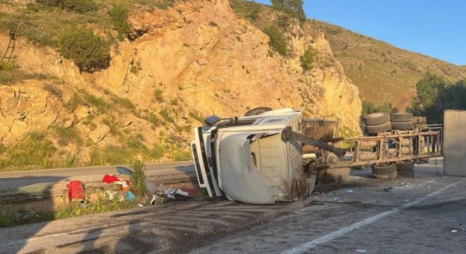 Gümüşhane yolunda tır kazası