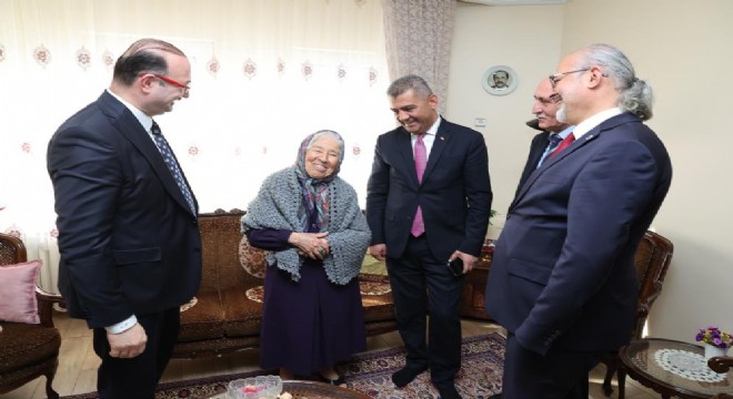 Hacımüftüoğlu’ndan öğretmenler günü ziyareti