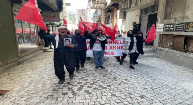 Hakkarili annelerin evlat nöbeti 43 üncü haftada