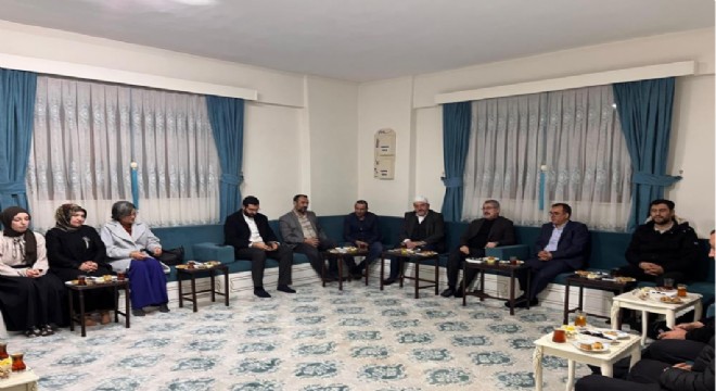 İftar sofrasında anlamlı buluşma