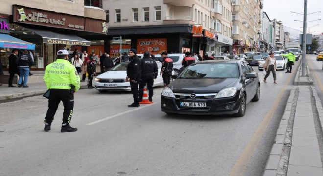Karaburun: 'Gece gündüz 24 saat sahadayız'