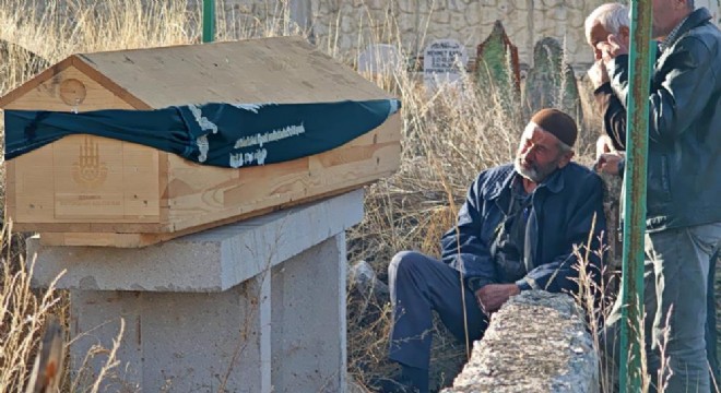 Nermin Tirit gözyaşları ve dualarla uğurlandı