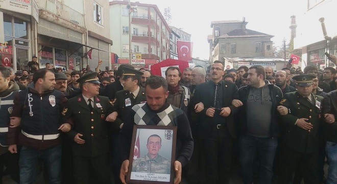 Şehit Seçen’i binler uğurladı