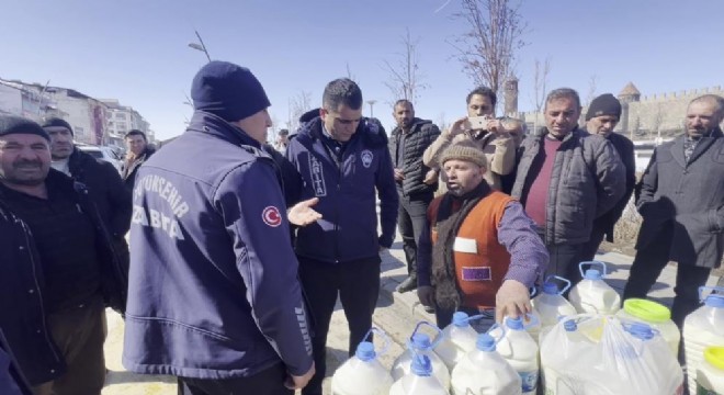 Süt üreticilerinden mandıracıların tekeline tepki