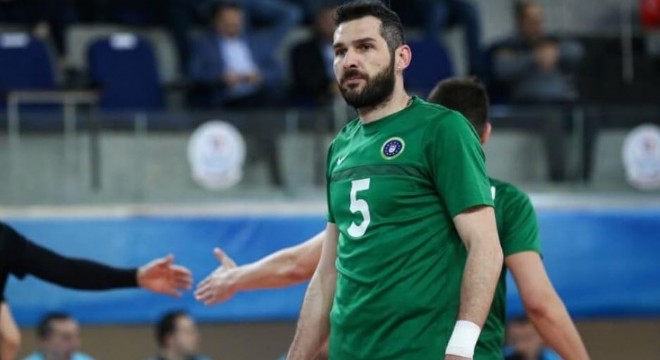 Tecrübeli smaçör Yaz Karacabey Belediyespor’da