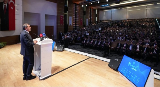 Tekin Maarif Kongresine seslendi