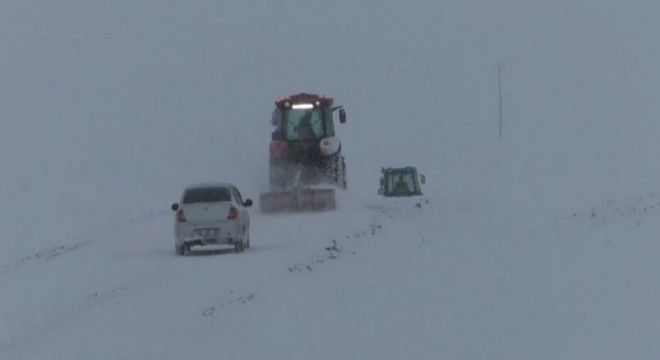 Tipide mahsur kalan öğretmenler kurtarıldı