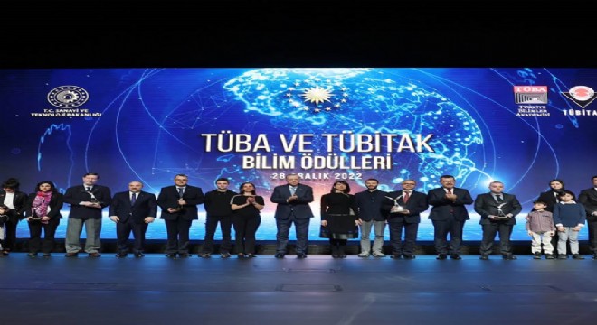 Uzunkaya nın Ödülünü Cumhurbaşkanı Erdoğan verdi