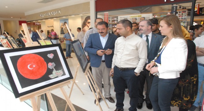 Van’da 15 Temmuz konulu resim sergisi