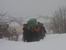 Doğu’da yaşamak da ölmek de zor