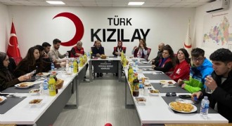 Kızılay’dan  'Anne Eli' iftar sofrası