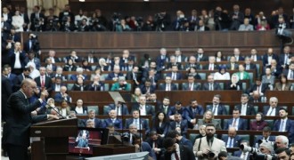 Erdoğan: 'Milletimize hizmet etmek için koşturuyoruz'