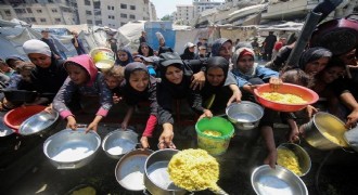 300 Gazzeli açlıktan hayatını kaybetti