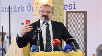 ATAUNİV Zirve Yürüyüşünü sürdürüyor