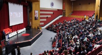 Atatürk Üniversitesinde TEDXATATÜRKUNİVERSİTY gündemi