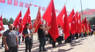 Bitlis'te milli coşku