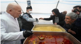 Büyükşehir'den 5 bin aileye Ramazan desteği