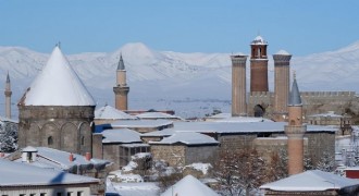 Erzurum'da okullar tatil