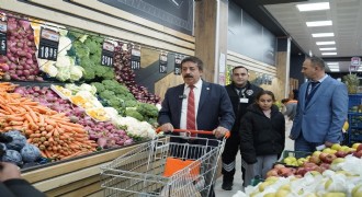 Fırat’tan Sekmen’e Halk Pazarı teşekkürü