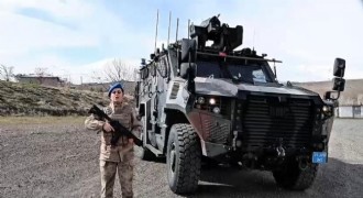 Kadın Jandarmalar 8 Mart'ı görev başında kutladı