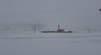 Pamuk Geçidi’nde kar ve sis ulaşımı olumsuz etkiledi