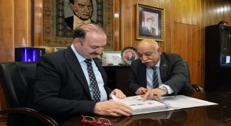 Prof. Dr. Kök ödüllendirildi